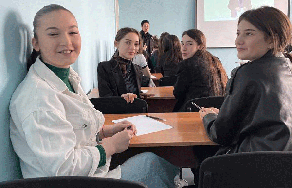 В рамках празднования Дня осетинского языка и литературы студенты Владикавказского института управления написали Глобальный диктант.