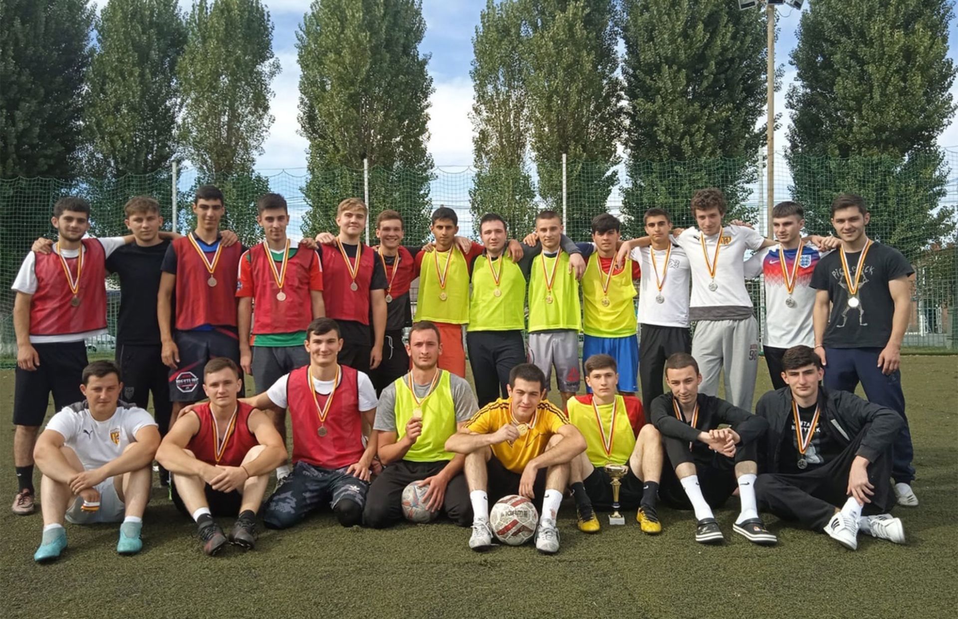 Соревнования по мини-футболу среди студентов Владикавказского колледжа и института управления.
